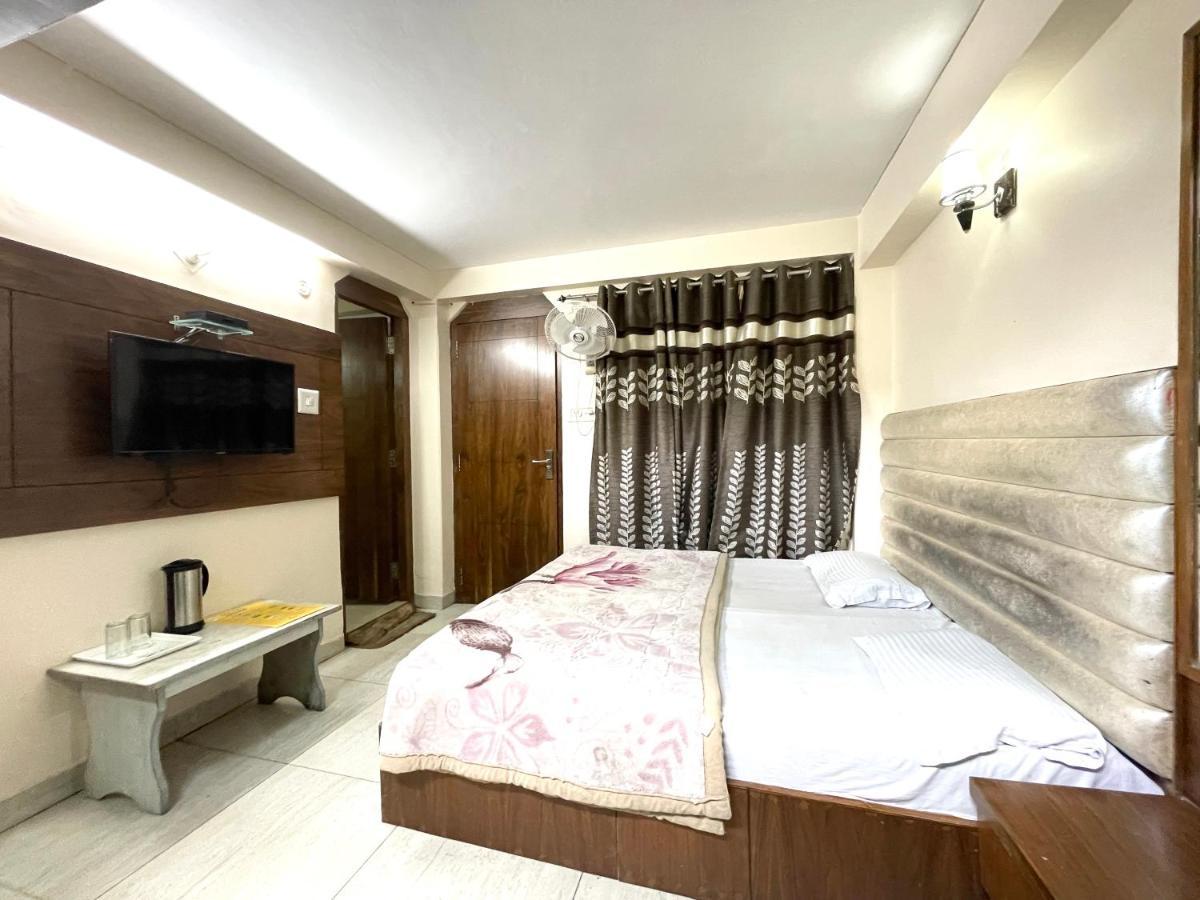 Hotel Prince ! Nainital Mall Road-Prime-Location In-Front-Of-Naini-Lake Hygiene-And-Spacious-Room Esterno foto