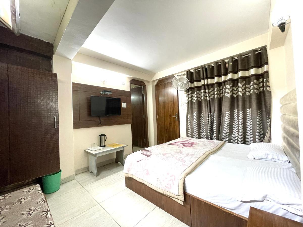 Hotel Prince ! Nainital Mall Road-Prime-Location In-Front-Of-Naini-Lake Hygiene-And-Spacious-Room Esterno foto